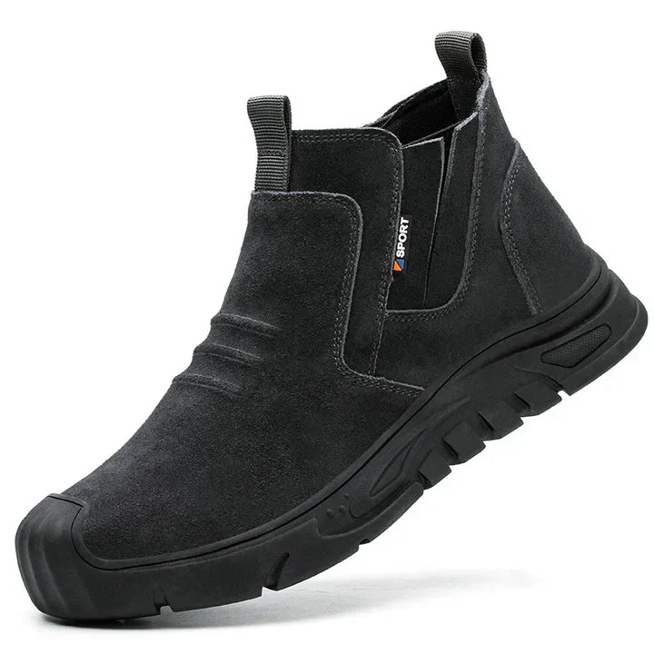 Work shoes with steel toe caps, non-slip soles and durable protection for safety in the workplace.