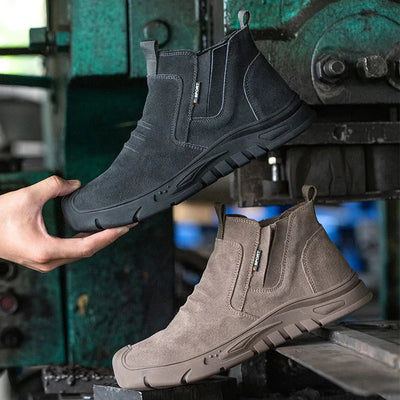 Work shoes with steel toe caps, non-slip soles and durable protection for safety in the workplace.