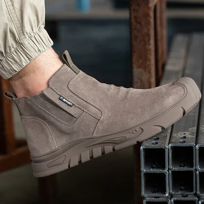 Work shoes with steel toe caps, non-slip soles and durable protection for safety in the workplace.