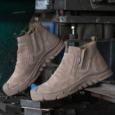 Work shoes with steel toe caps, non-slip soles and durable protection for safety in the workplace.