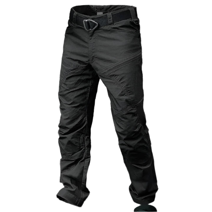 Hard-wearing tactical trousers with water-repellent fabric and several functional pockets for outdoor use.