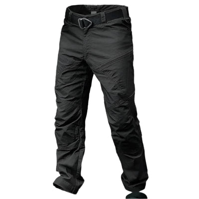 Hard-wearing tactical trousers with water-repellent fabric and several functional pockets for outdoor use.