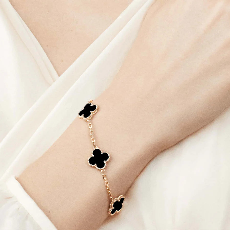 Elegant clover leaf Bracelet