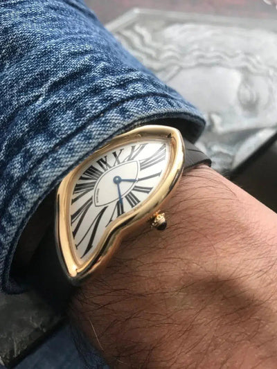 Unique Timeless Melting Watch Design