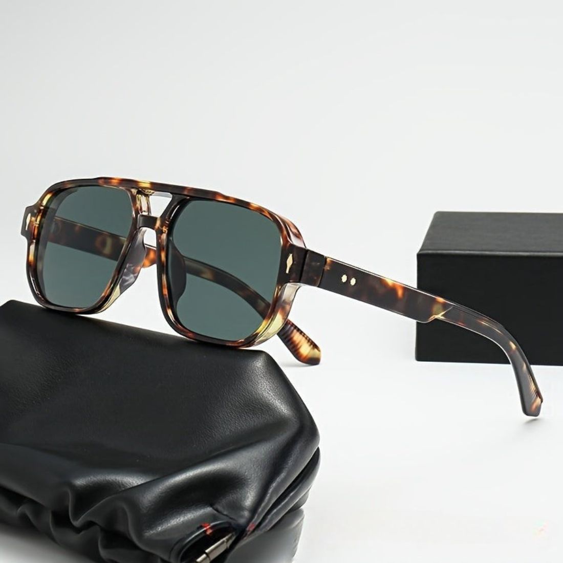 Retro Aviator Men’s Sunnies