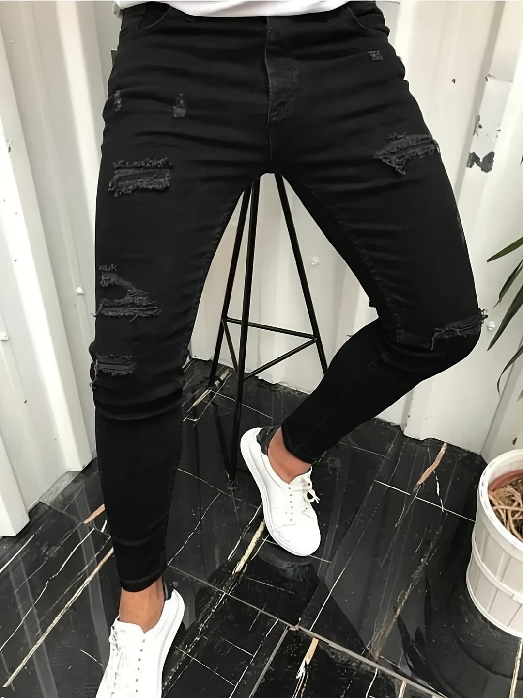 Ripped Slim Fit Men's Jeans