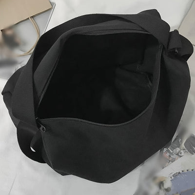Minimalist Men’s Sling Bag Design