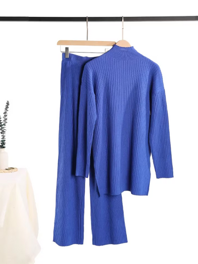 Classic & Stylish Knitted Set