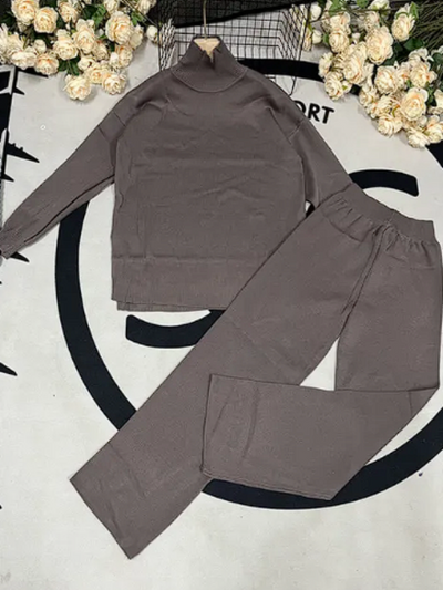 Classic & Stylish Knitted Set