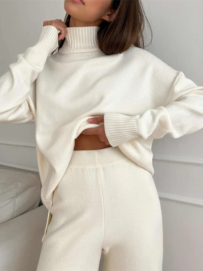 Classic & Stylish Knitted Set