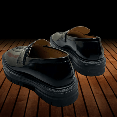 Modern Comfort Split-Toe Shoes