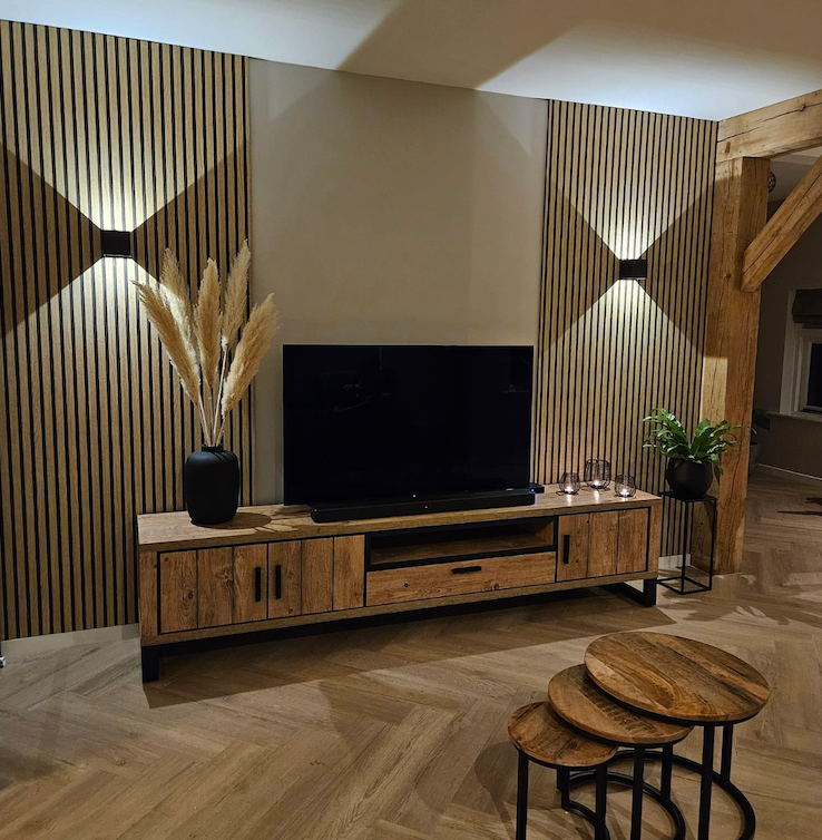 MotionLux Luxury wall lamp