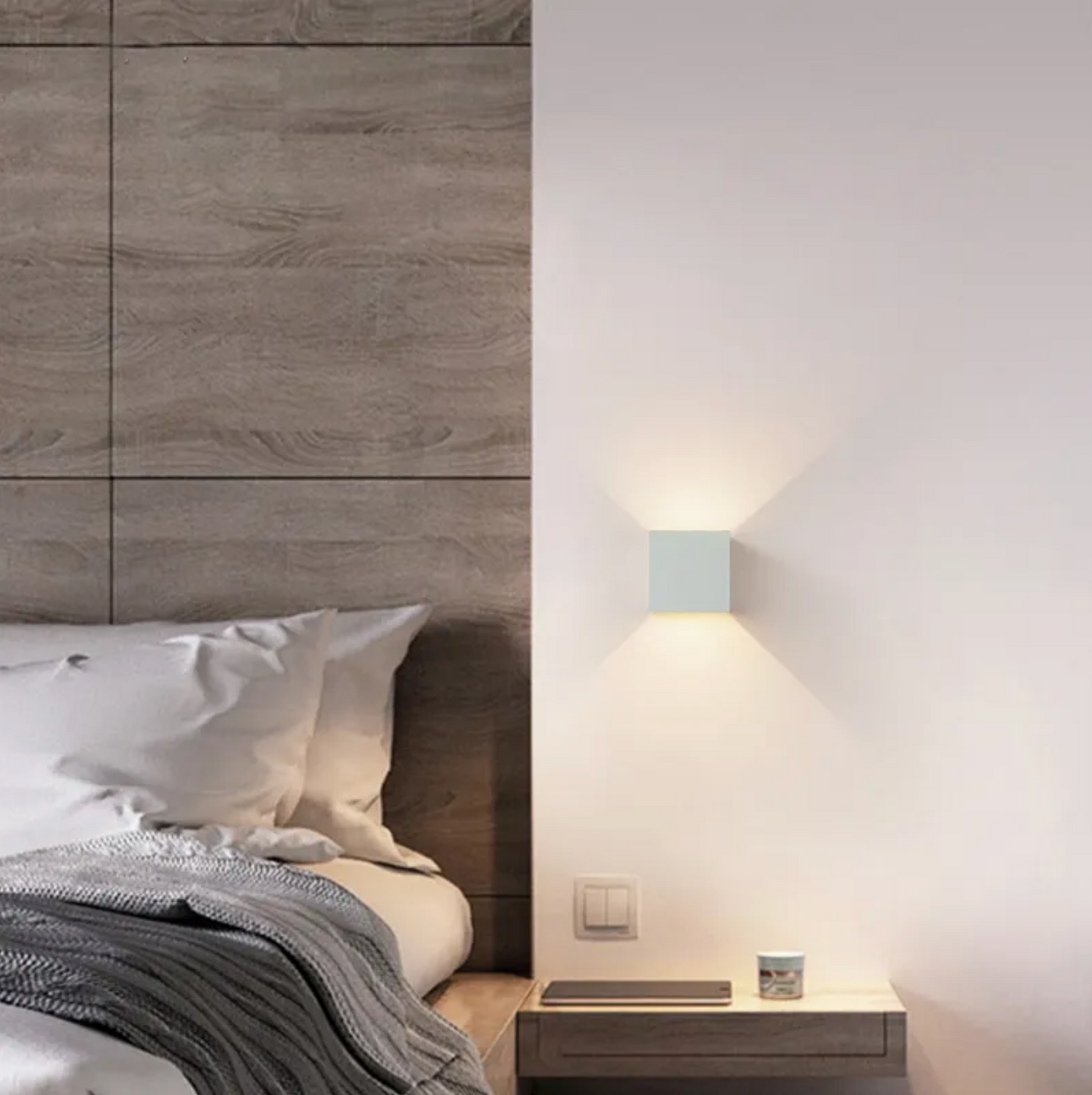 MotionLux Luxury wall lamp