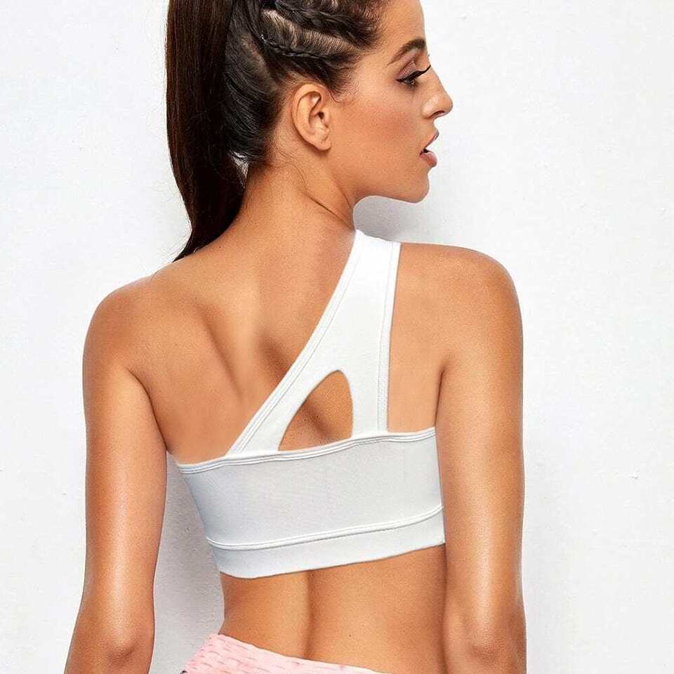 Shockproof Yoga Bra One-Shoulder Look