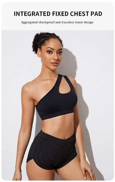 Shockproof Yoga Bra One-Shoulder Look