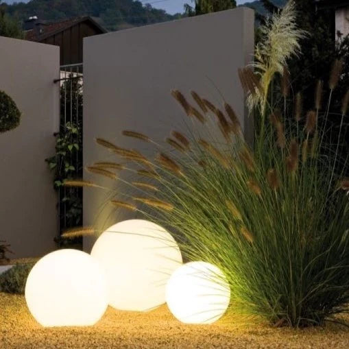 SphereBright Color-Changing Garden LED Light